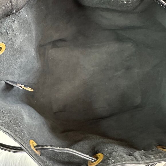 Authentic Louis Vuitton Epi Petit Noe Leather Shoulder Bag - Picture 12 of 14